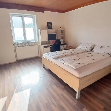 아파트 Peaceful Garden House Villach
