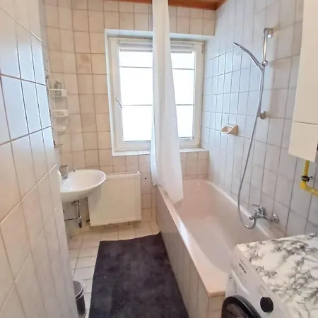 Peaceful Garden House Appartamento Villach
