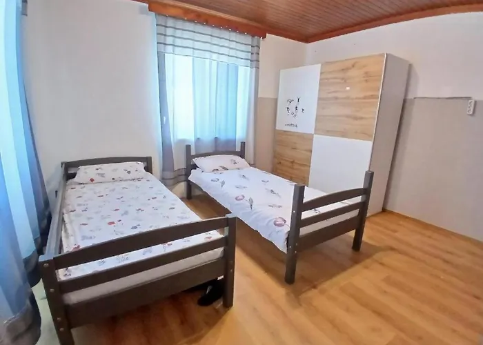 Peaceful Garden House In Villach